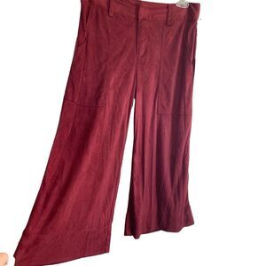Bcbg MaxAzria Wide Leg Cropped Palazzo Pants Crimson Red Faux Suede Size 2